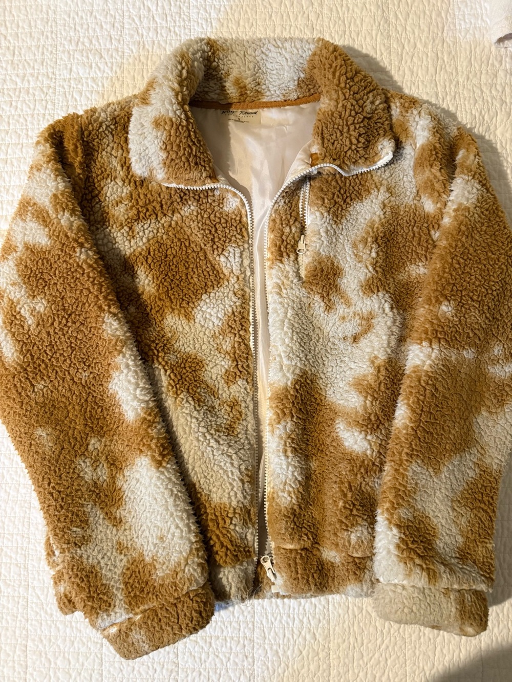 Betsey Johnson Two-Tone Teddy Zip Jacket in Camel & Cream